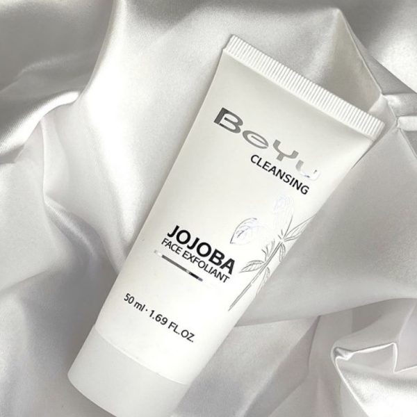 مقشر الوجه بحبيبات الجوجوبا من بي يو/ Beyu Jojoba Face Exfoliant 50 Ml