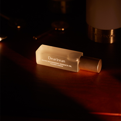 DearIrean Hand Nourishing Essence Oil Tuileries Garden 8g | ديرايرين زيت مغذي لليدين 8غرام - الصورة 3