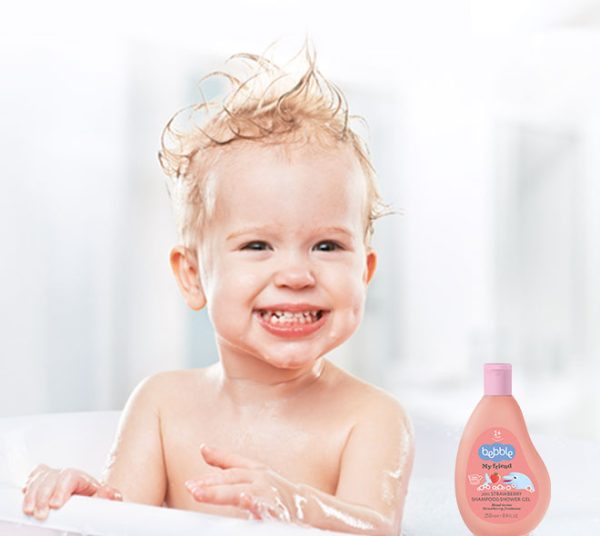 bebble 2in1 Strawberry Shampoo & Shower Gel 250ml | ببلي شامبو وجل استحمام بنكهة الفراوله 2 في 1 - الصورة 2