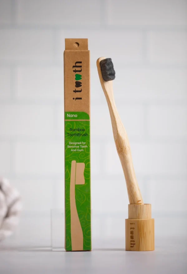 i tooth Bamboo Toothbrush black color | اي توث فرشاة الأسنان المصنوعة من الخيزران لون اسود