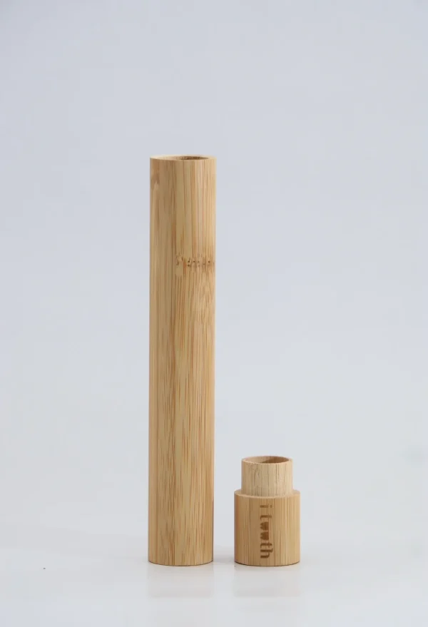 i tooth Bamboo Toothbrush Container | اي توث حافظة فرشاة الأسنان المصنوعة من الخيزران